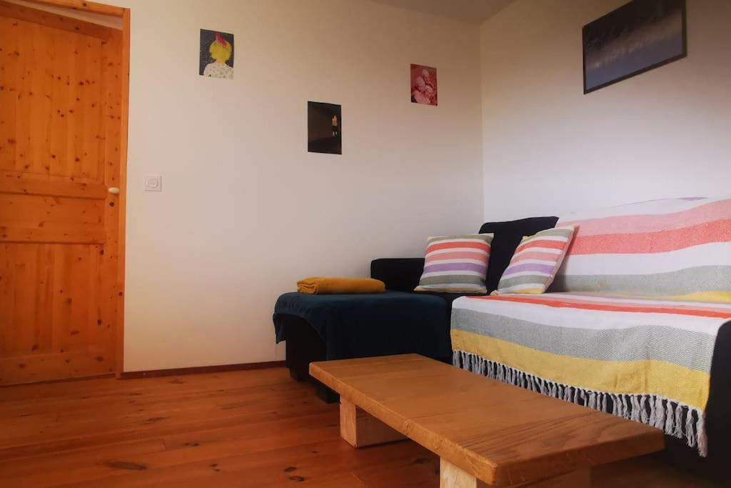 Gite Rural Du Lac Genin Charix Экстерьер фото